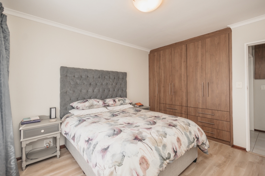 To Let 2 Bedroom Property for Rent in Ridgeworth Western Cape